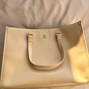 Tommy Hilfiger Monotype Tote Bag (NWT)